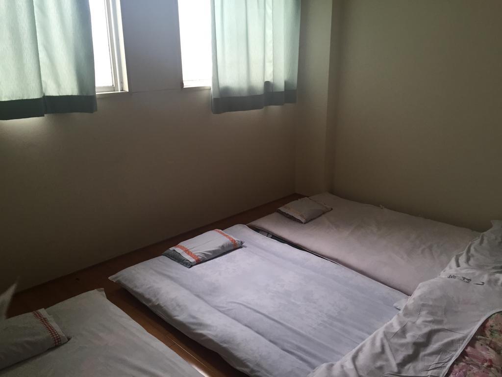 Hotel ekonomi Business Shinbashi *